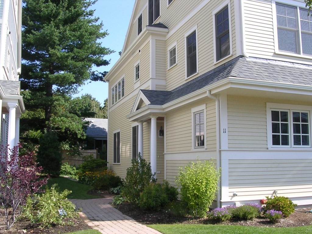 11 Intrepid Circle - Photo 1