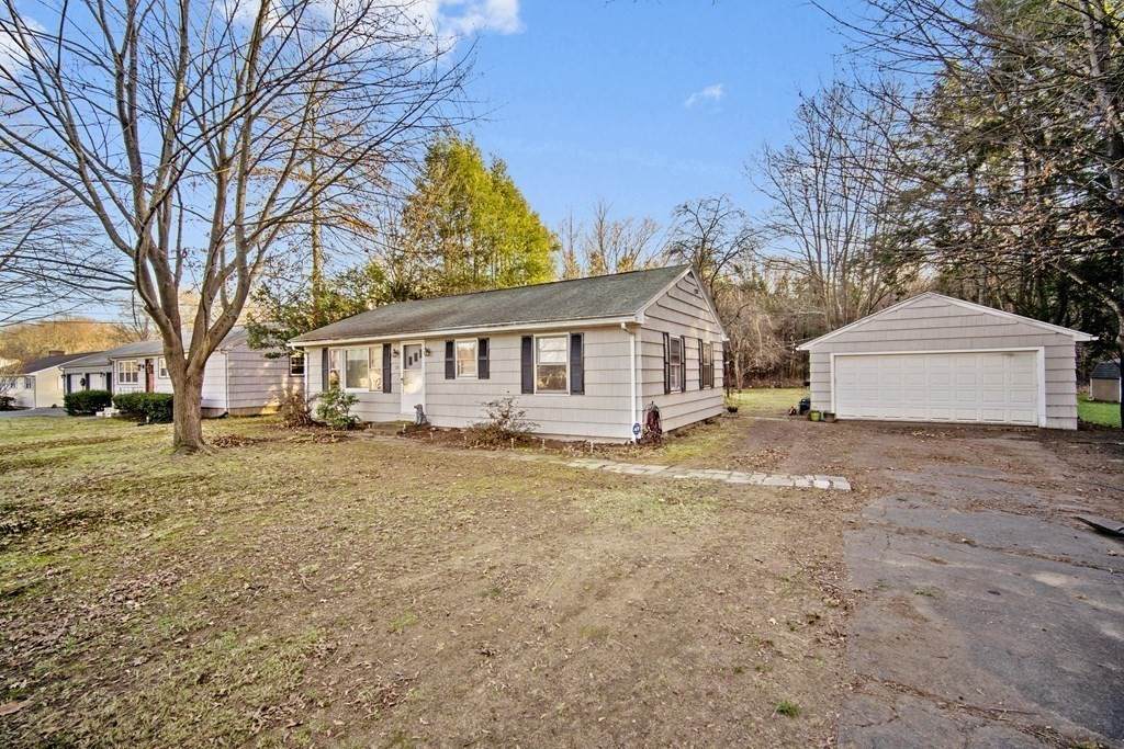 35 Bridge Ln - Photo 1