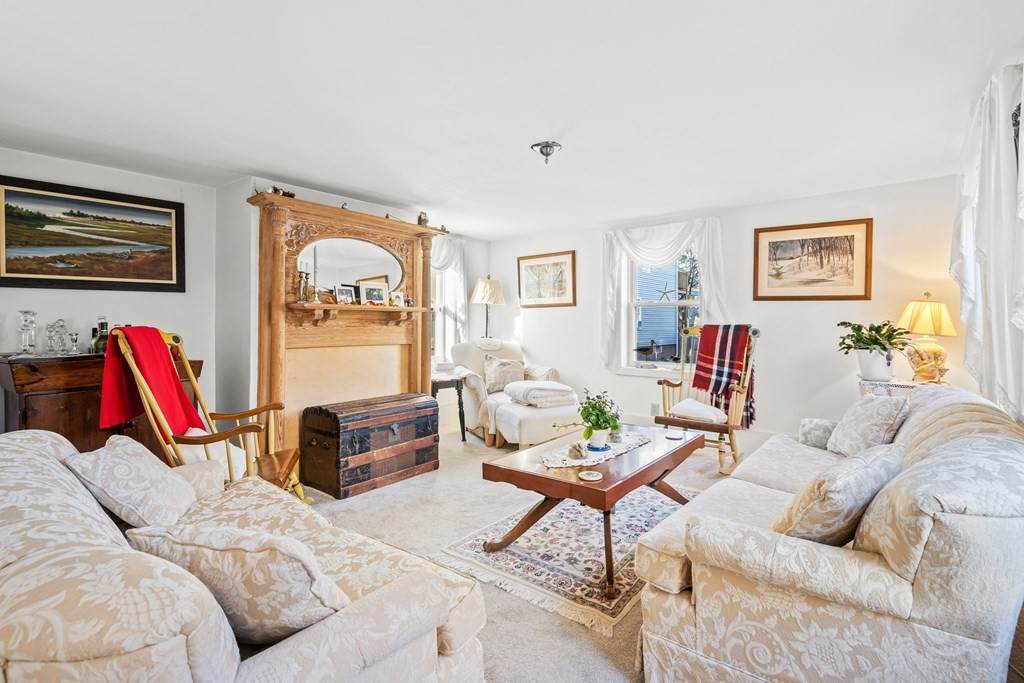 8 Barton St - Photo 1