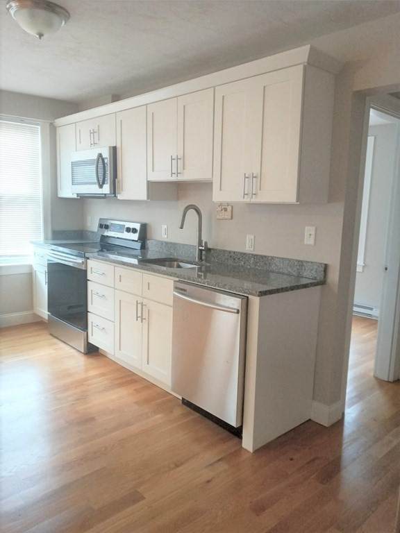 79 Germain Ave - Photo 1