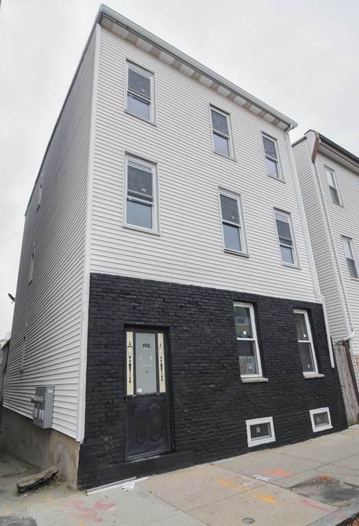 190 Paris Street - Photo 1