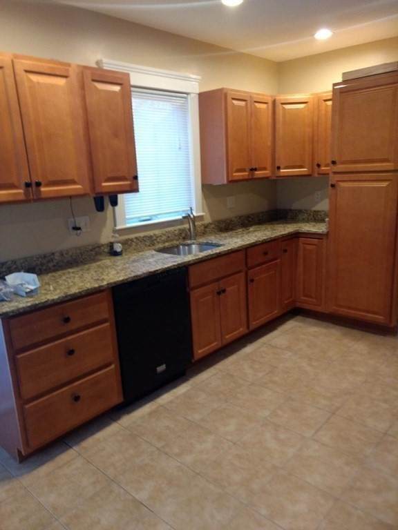 2 Elm Place - Photo 1