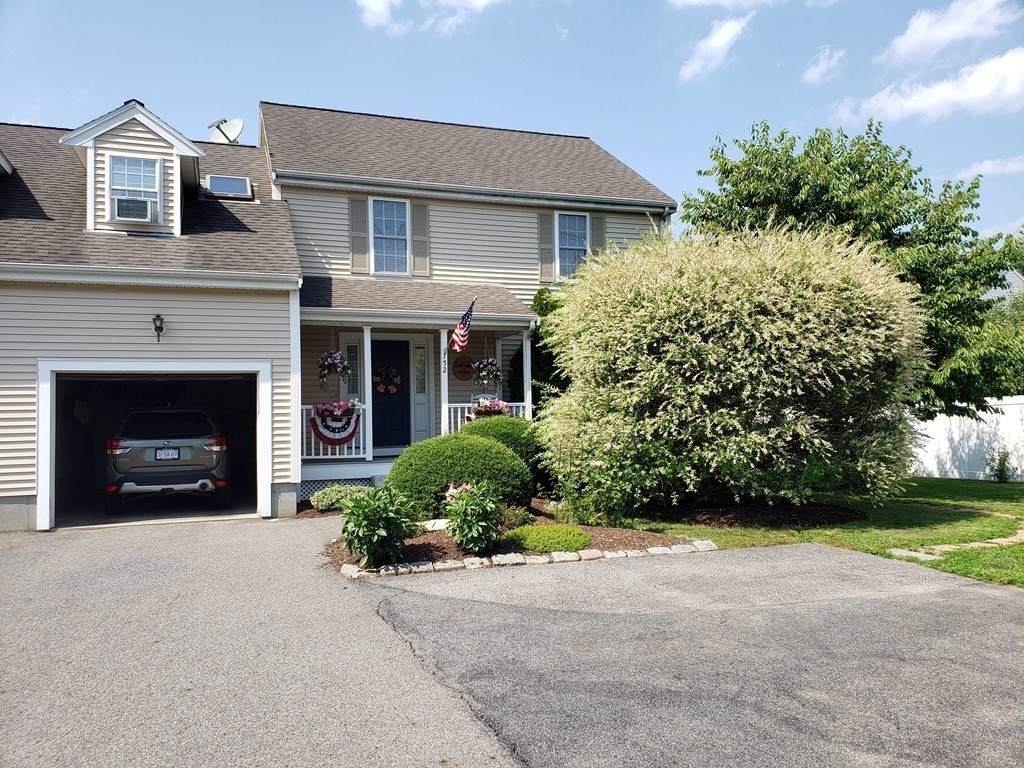 752 Plymouth St - Photo 1