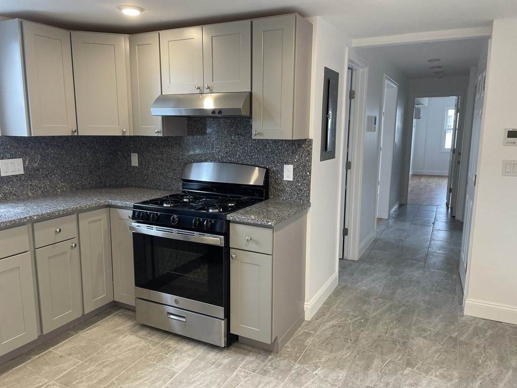 217 Washington St - Photo 1