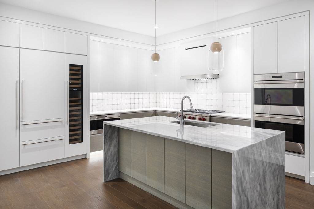 45 Temple Street - Photo 1