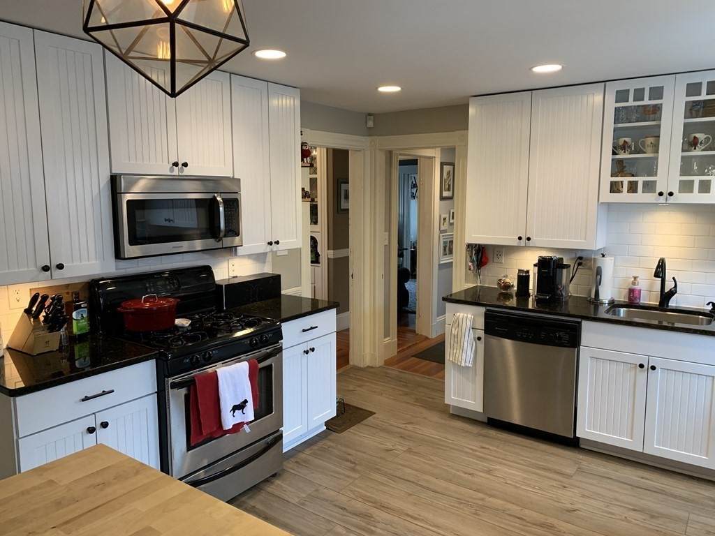 30 Tuttle St - Photo 1