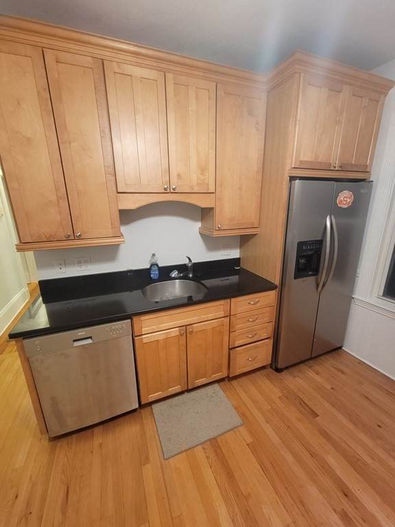 27 King St - Photo 1