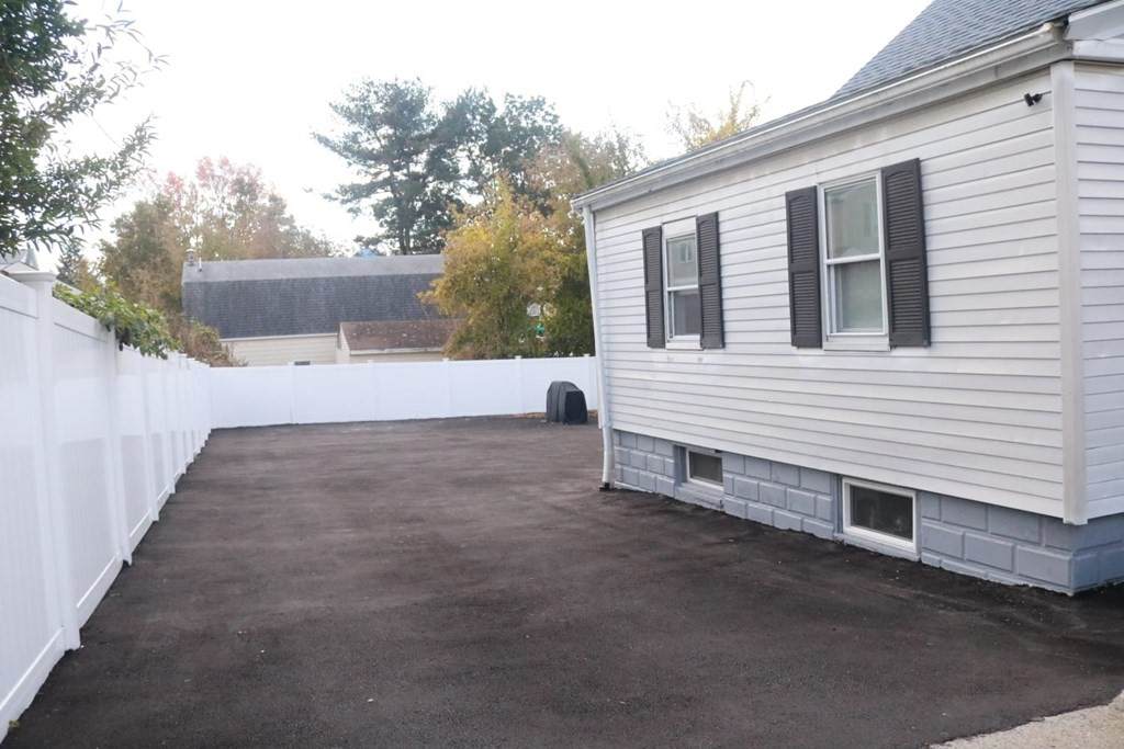 5 Center St - Photo 1