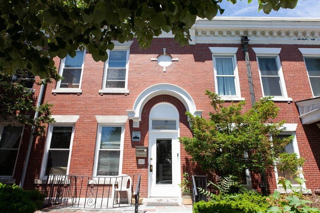 1743 Commonwealth Ave - Photo 1