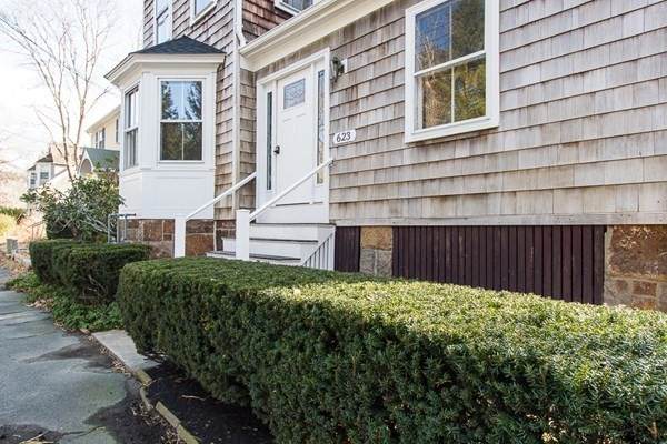623 Hale Street - Photo 1