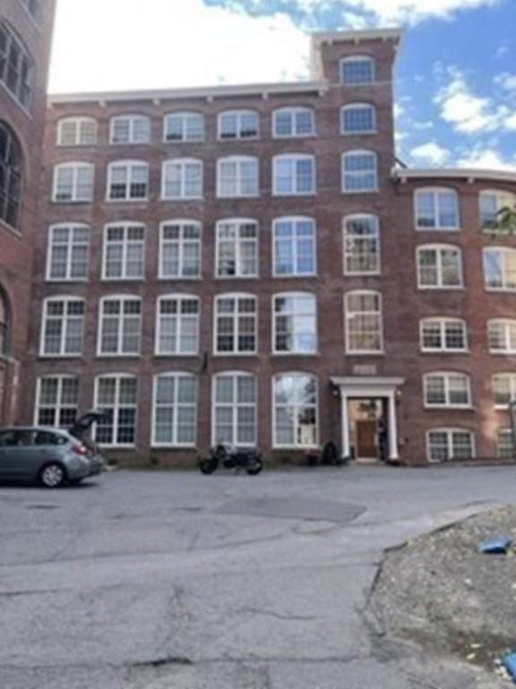 200 Market - Photo 1