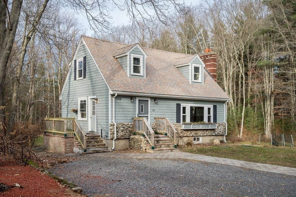 768 Turnpike St - Photo 1