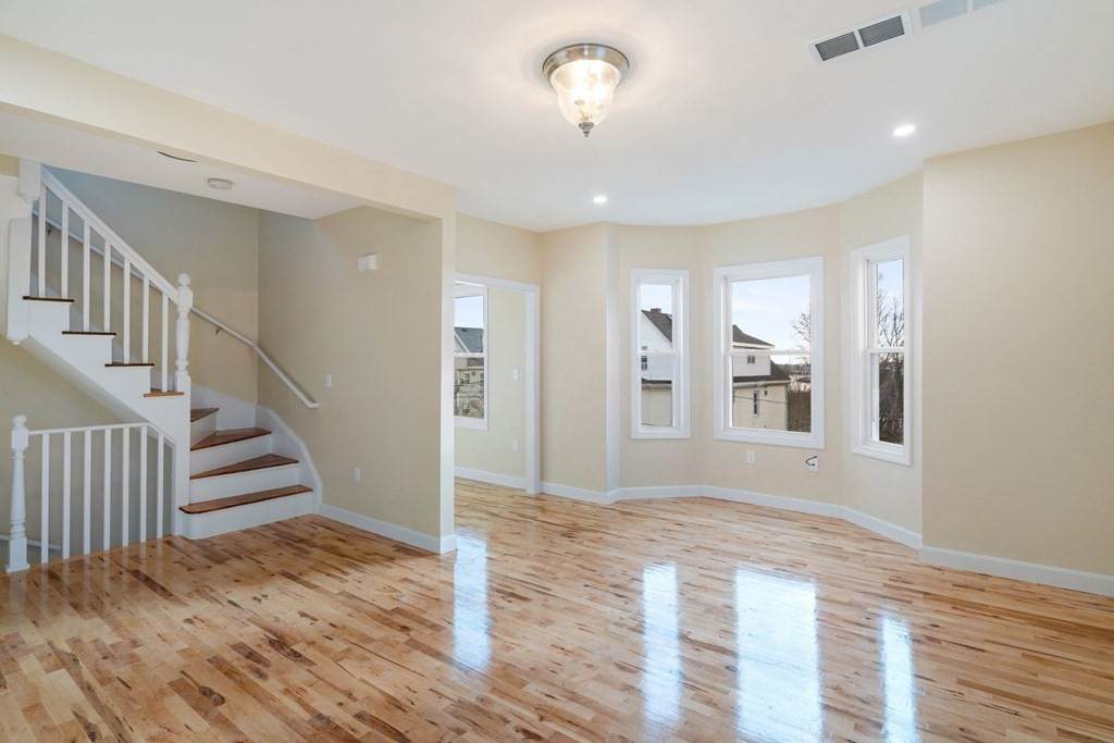 34 Hooper St - Photo 1