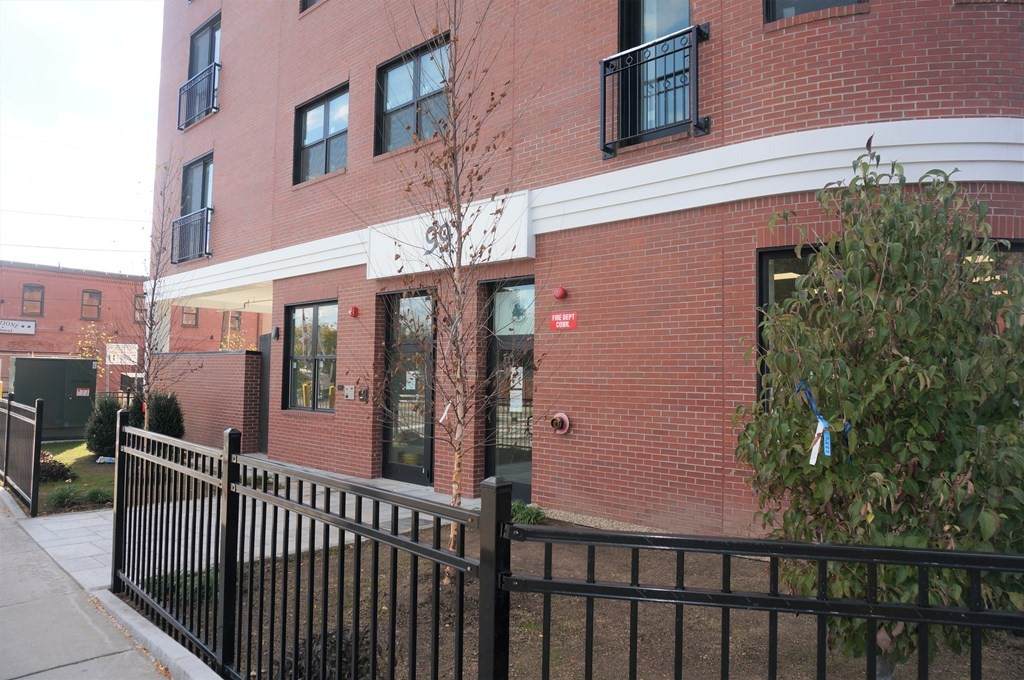 99-6 Moody Street - Photo 1