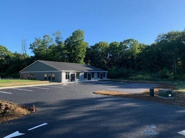 685 South - Photo 1