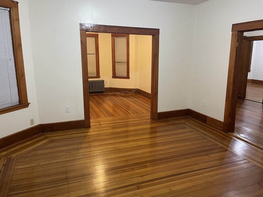480 Harvard St - Photo 1