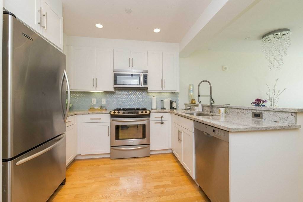 80 Broad Street - Photo 1