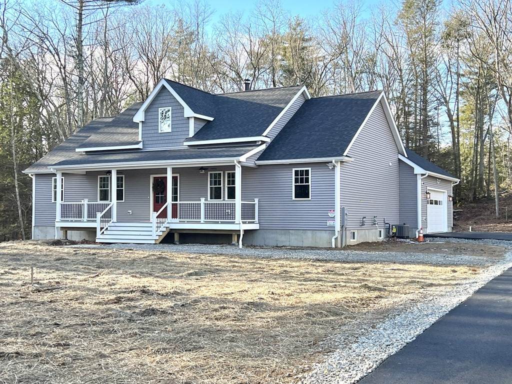 552 Haynes St - Photo 1