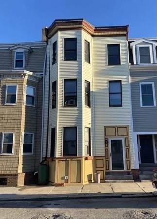 265 Lexington St - Photo 1