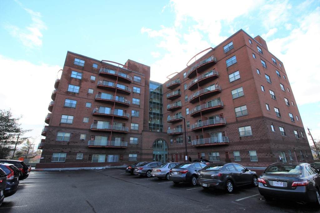 100 W Squantum St - Photo 1