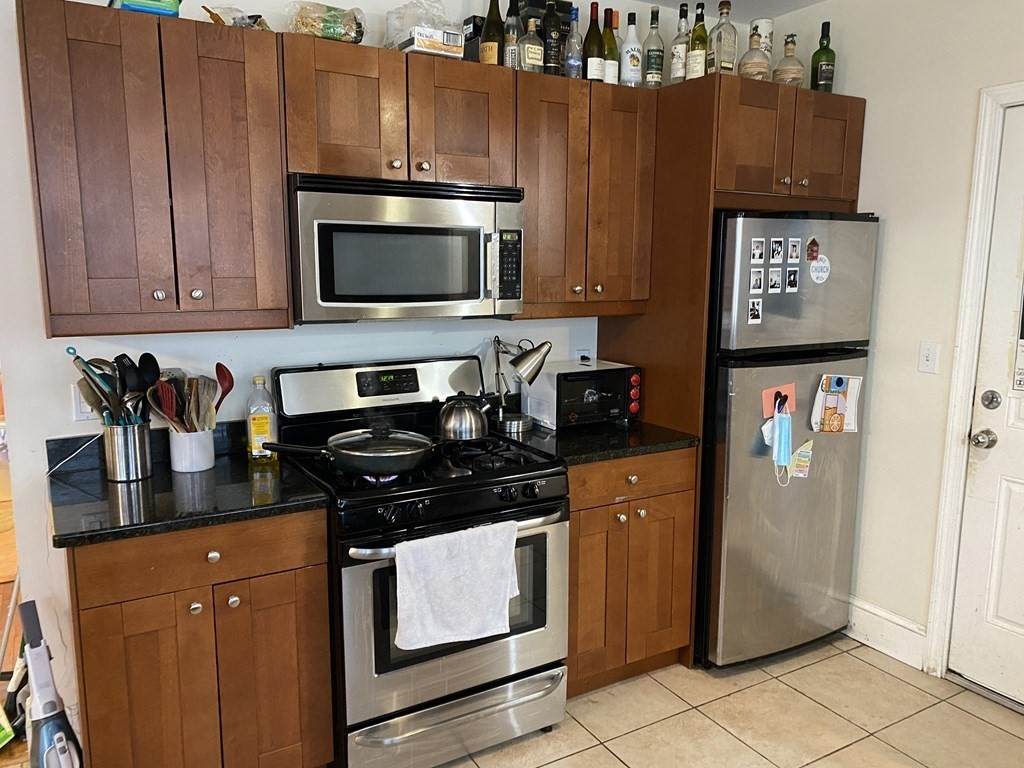 222 Calumet St - Photo 1
