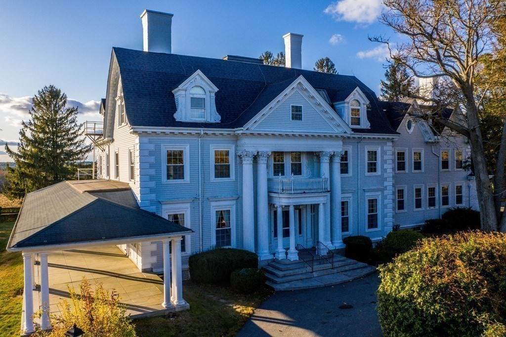 824 Tucker - Photo 1