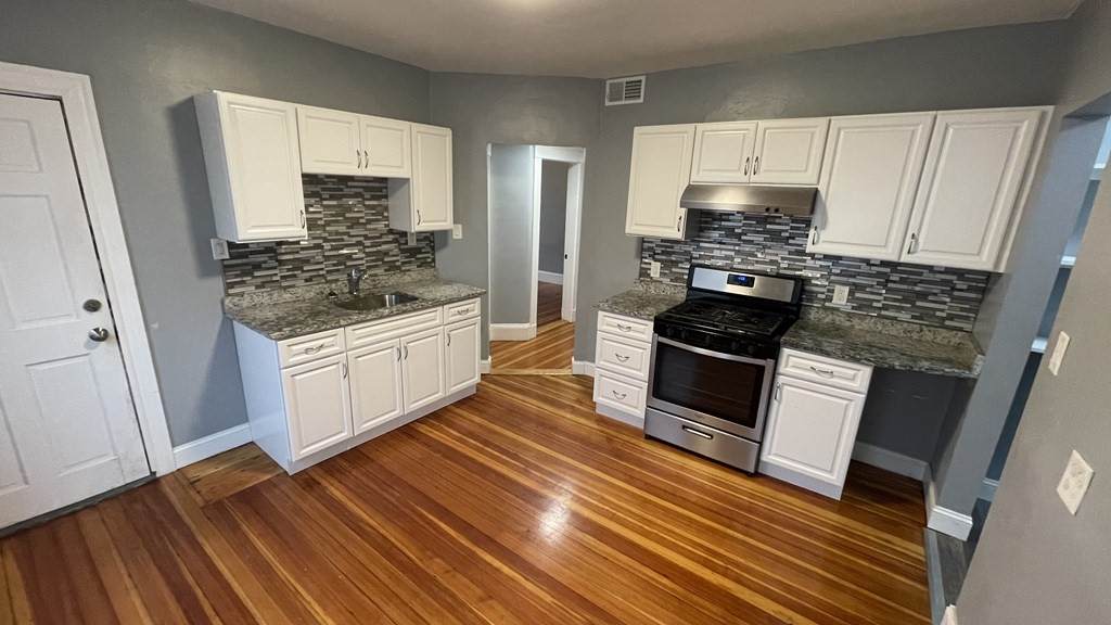 8 Bailey Street - Photo 1