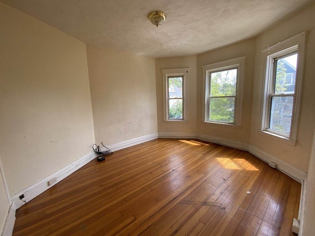 79 Topliff Street - Photo 1