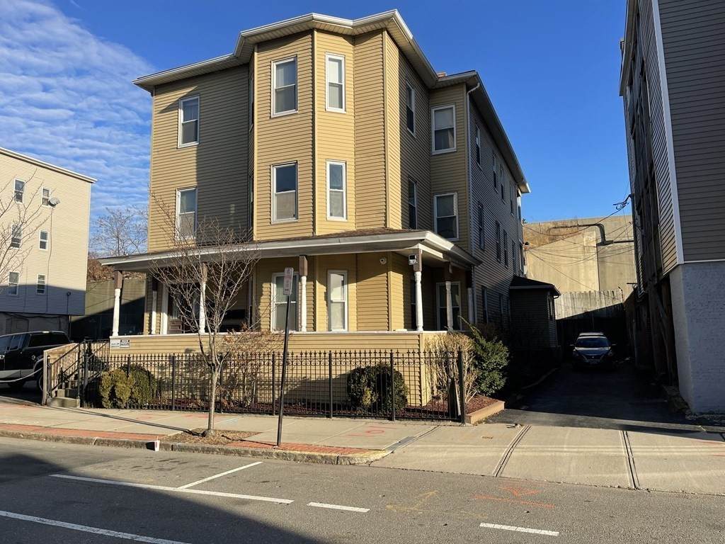 195 Millbury St. - Photo 1