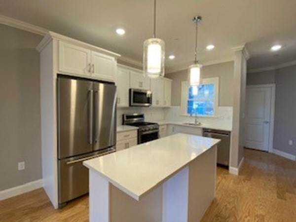 165 Cambridge Rd - Photo 1