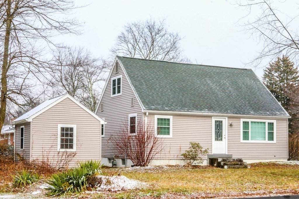 97 Westwood Ave - Photo 1