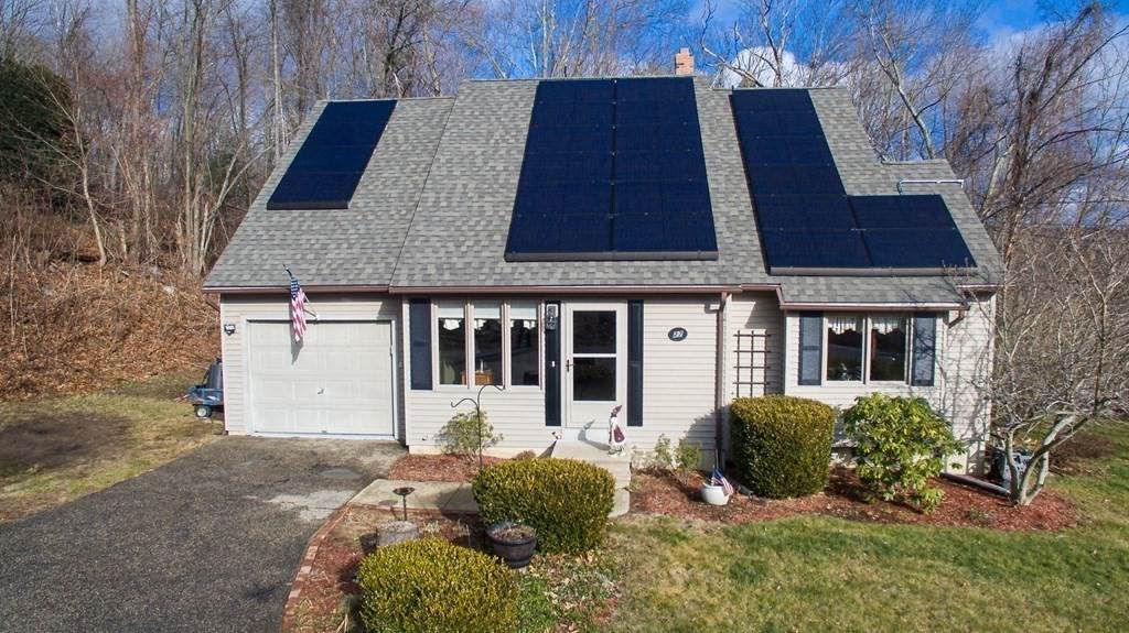 27 Berkshire Dr - Photo 1