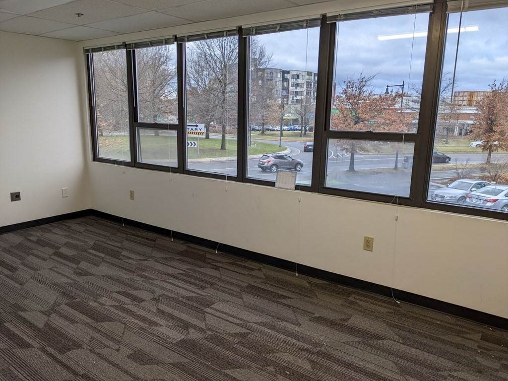 545 Concord Ave - Photo 1