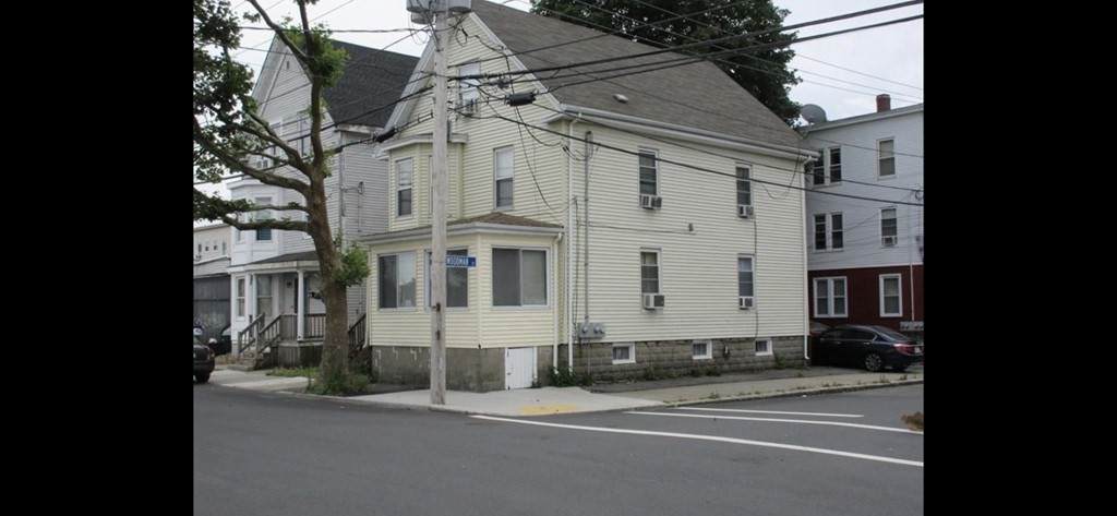 42 Spencer St - Photo 1