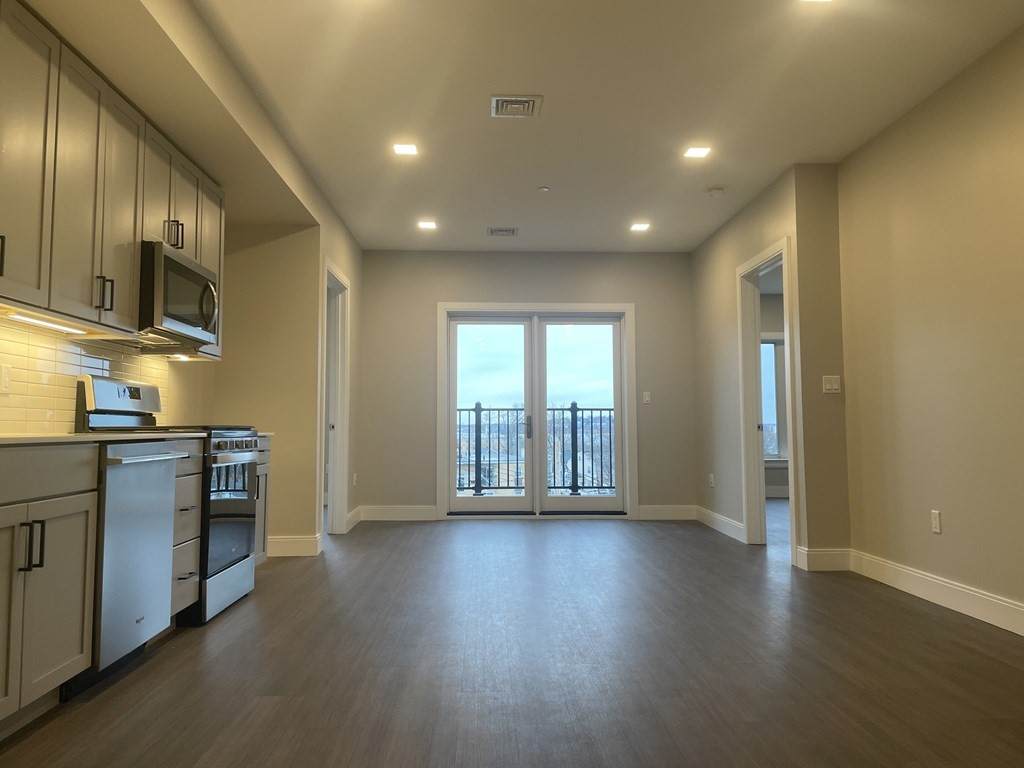11 Walley St - Photo 1