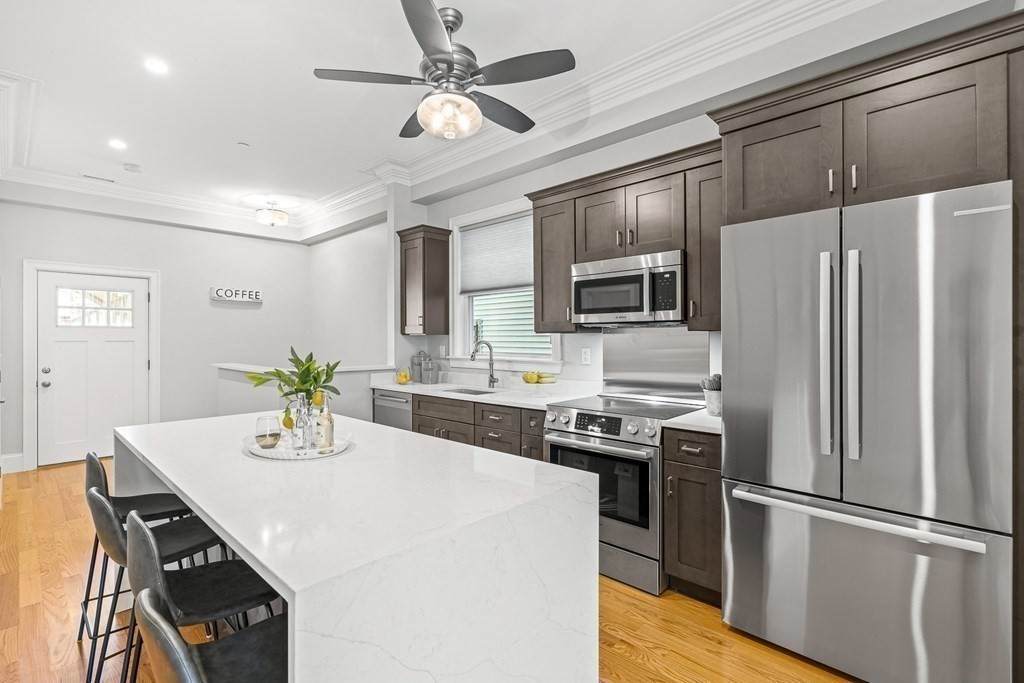 1069-1071 Dorchester Ave - Photo 1
