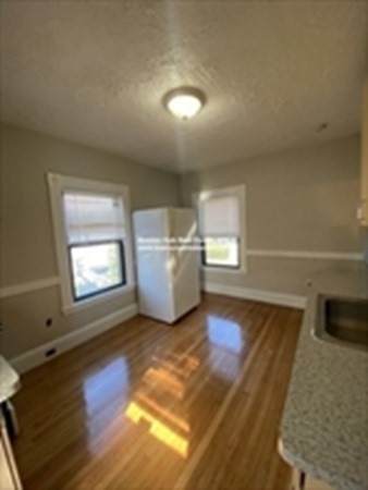 8 Benton - Photo 1