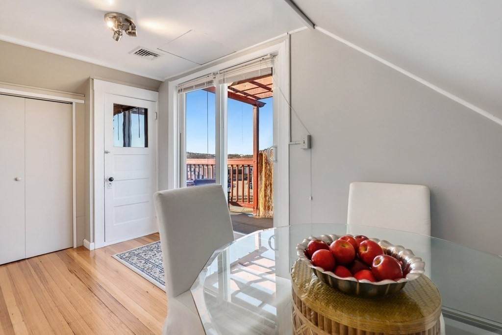 51 Wellington Road - Photo 1