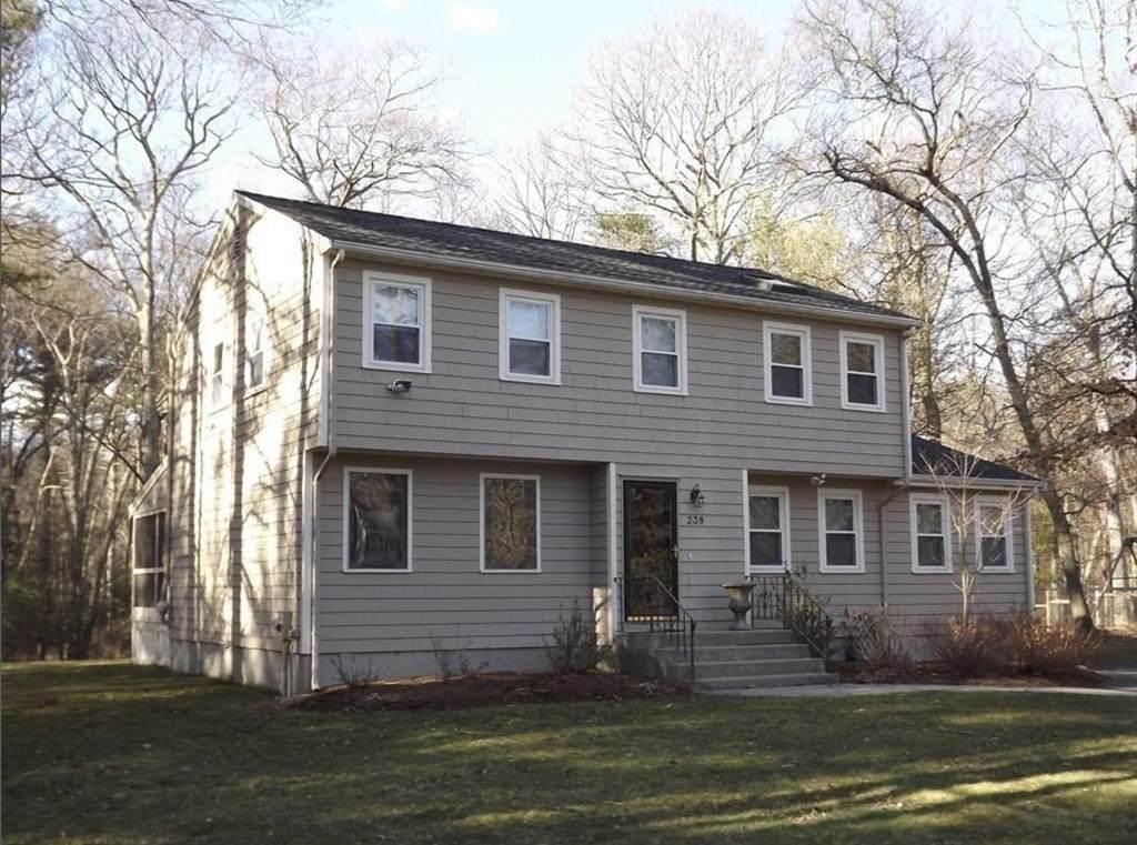 239 Hampton Rd - Photo 1