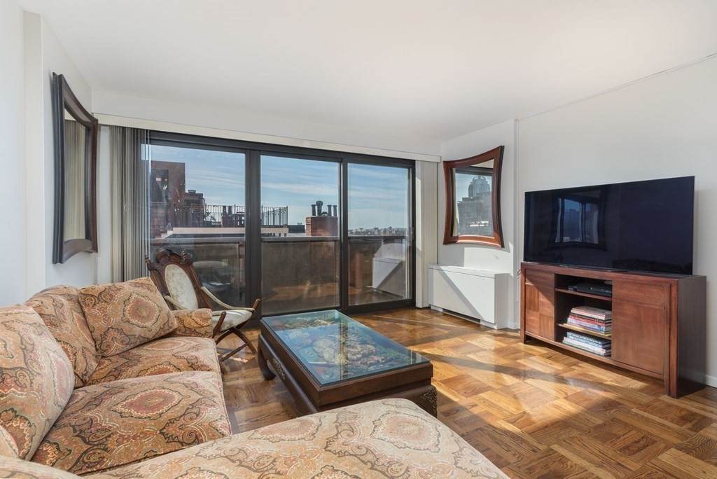 180 Beacon - Photo 1