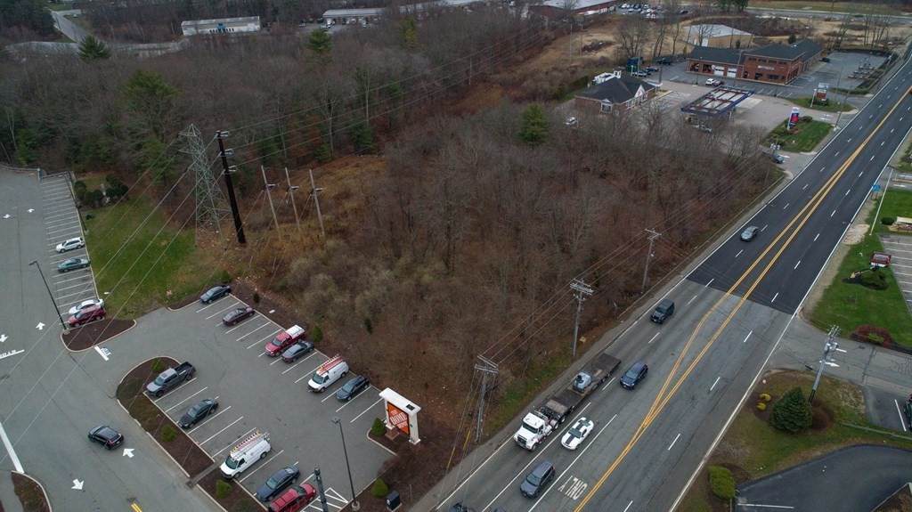 1425 Pleasant St - Photo 1