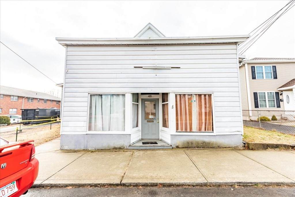 48 Hubbard St - Photo 1