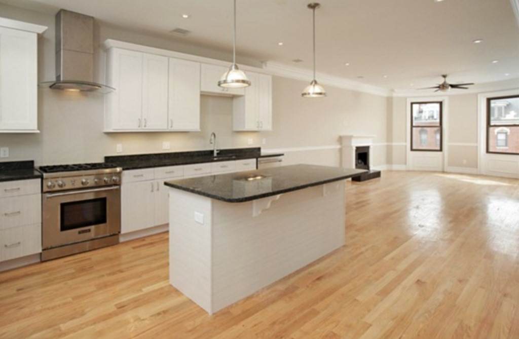 678 Massachusetts Ave - Photo 1