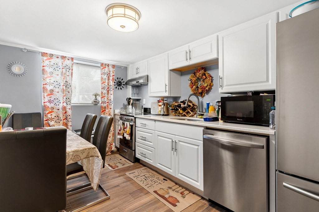 56 Bryon Rd - Photo 1