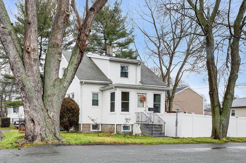 12 Guild Road - Photo 1