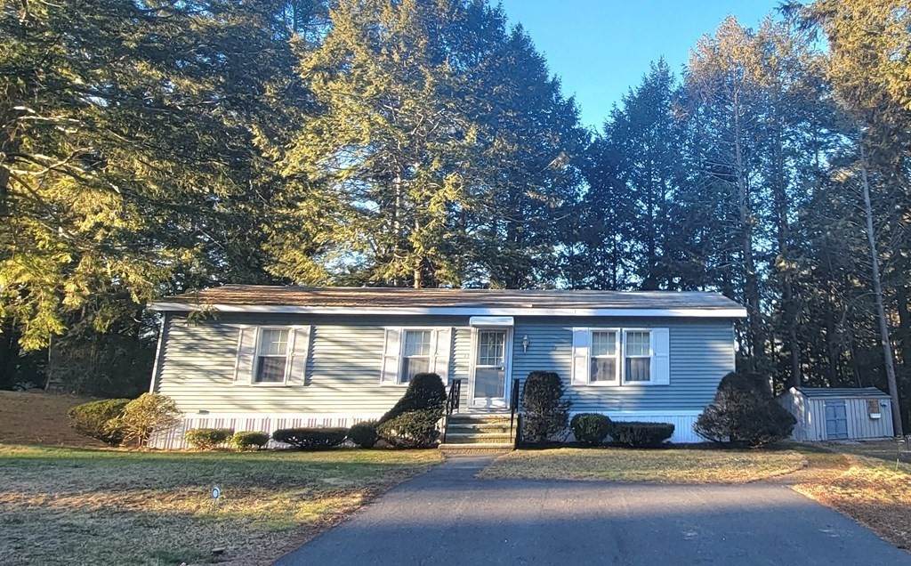 32 Earl Drive - Photo 1
