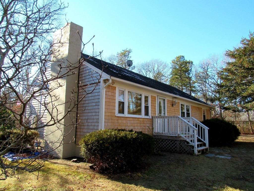 597 Pitchers Way - Photo 1