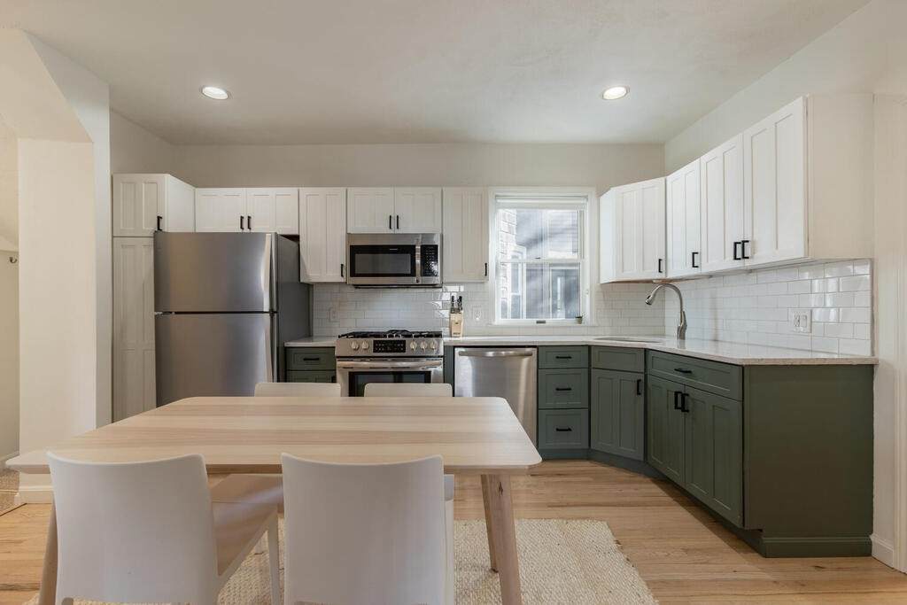12 Francis St - Photo 1