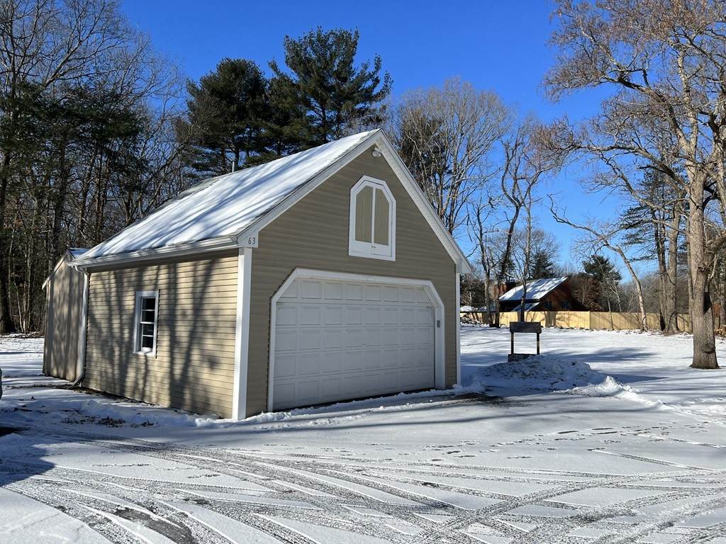 63 River St - Photo 1