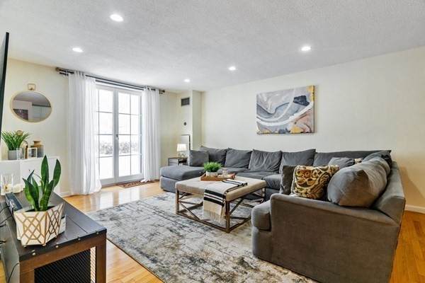 100 Marina Dr - Photo 1